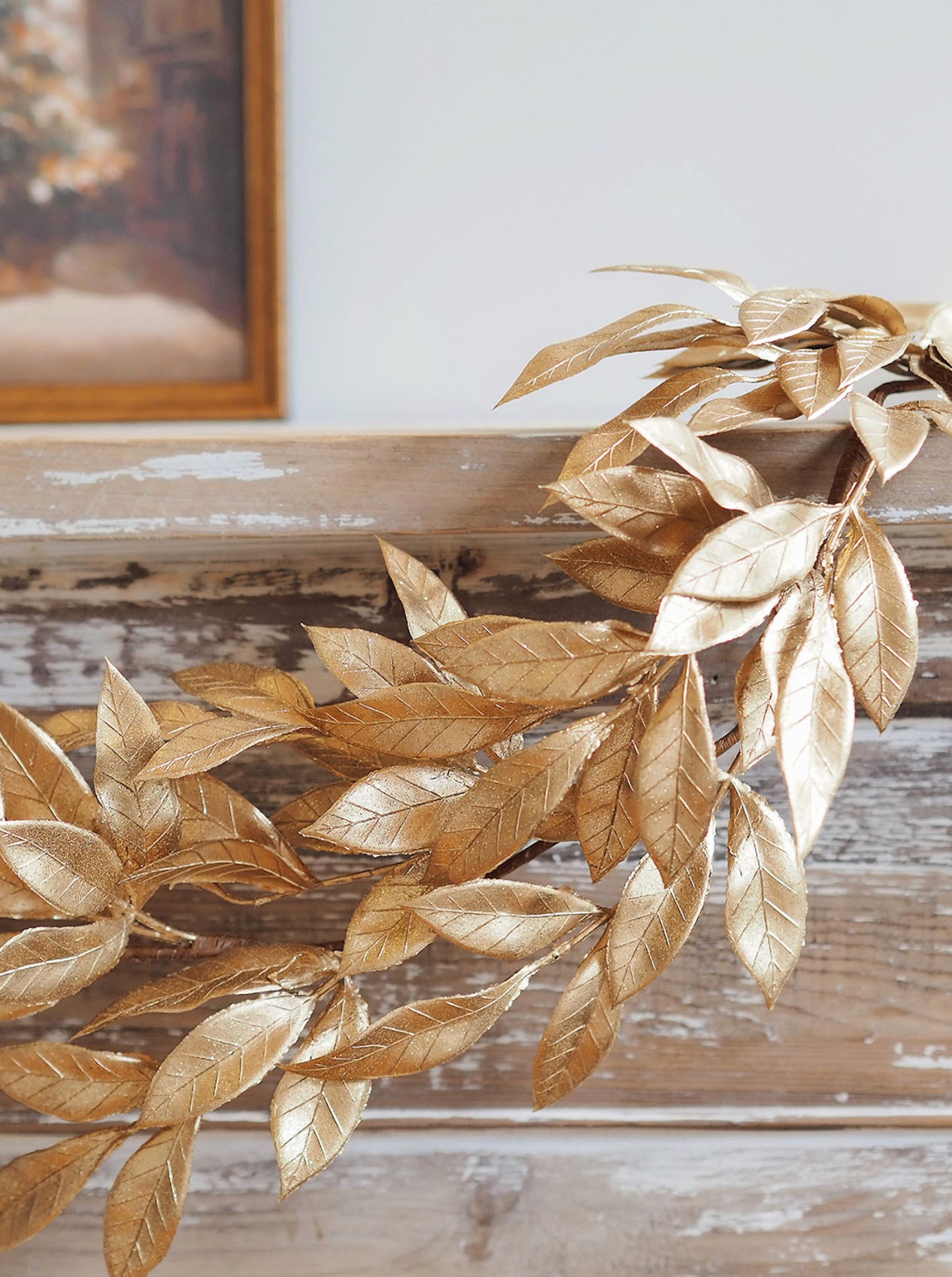 Laurel Gold Leaf Garland 6'