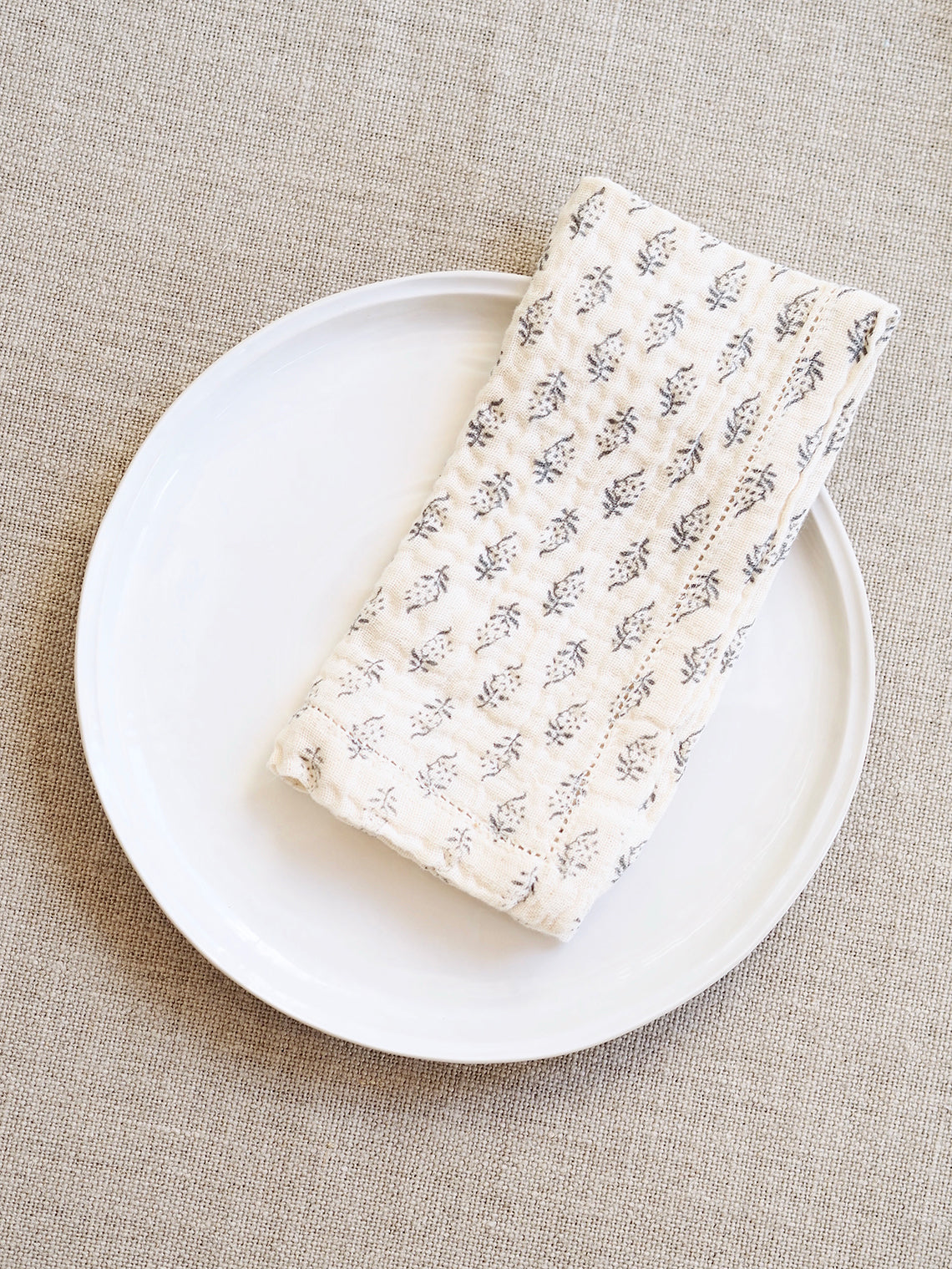 Livia Ivory Napkin