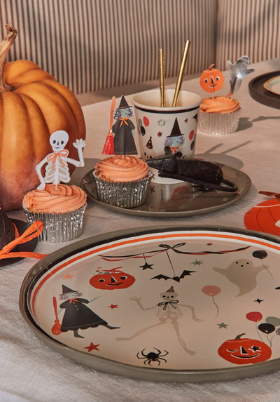 It's Halloween Cupcake Kit