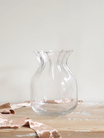 Rosalia Curved Vase