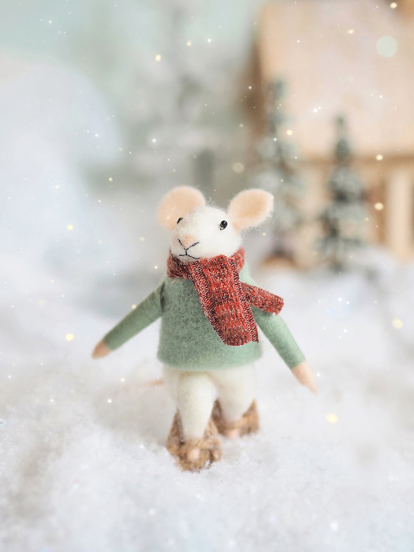 Snowshoe Sam Mouse Ornament