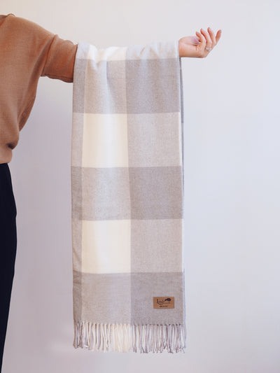 Buffalo Check Light Grey Throw