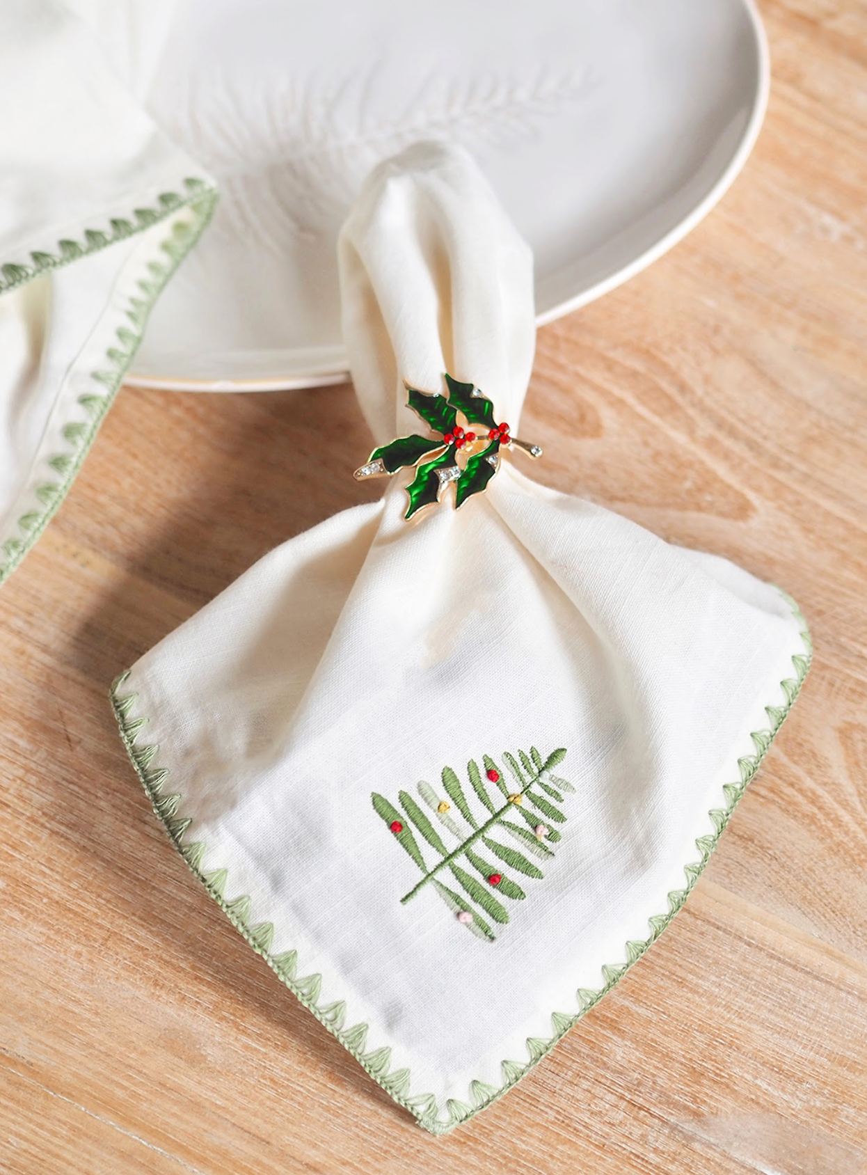 Holly Napkin Ring