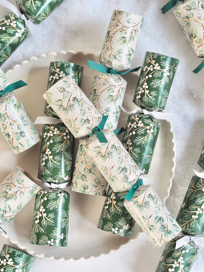 White Vine and Berries Crackers