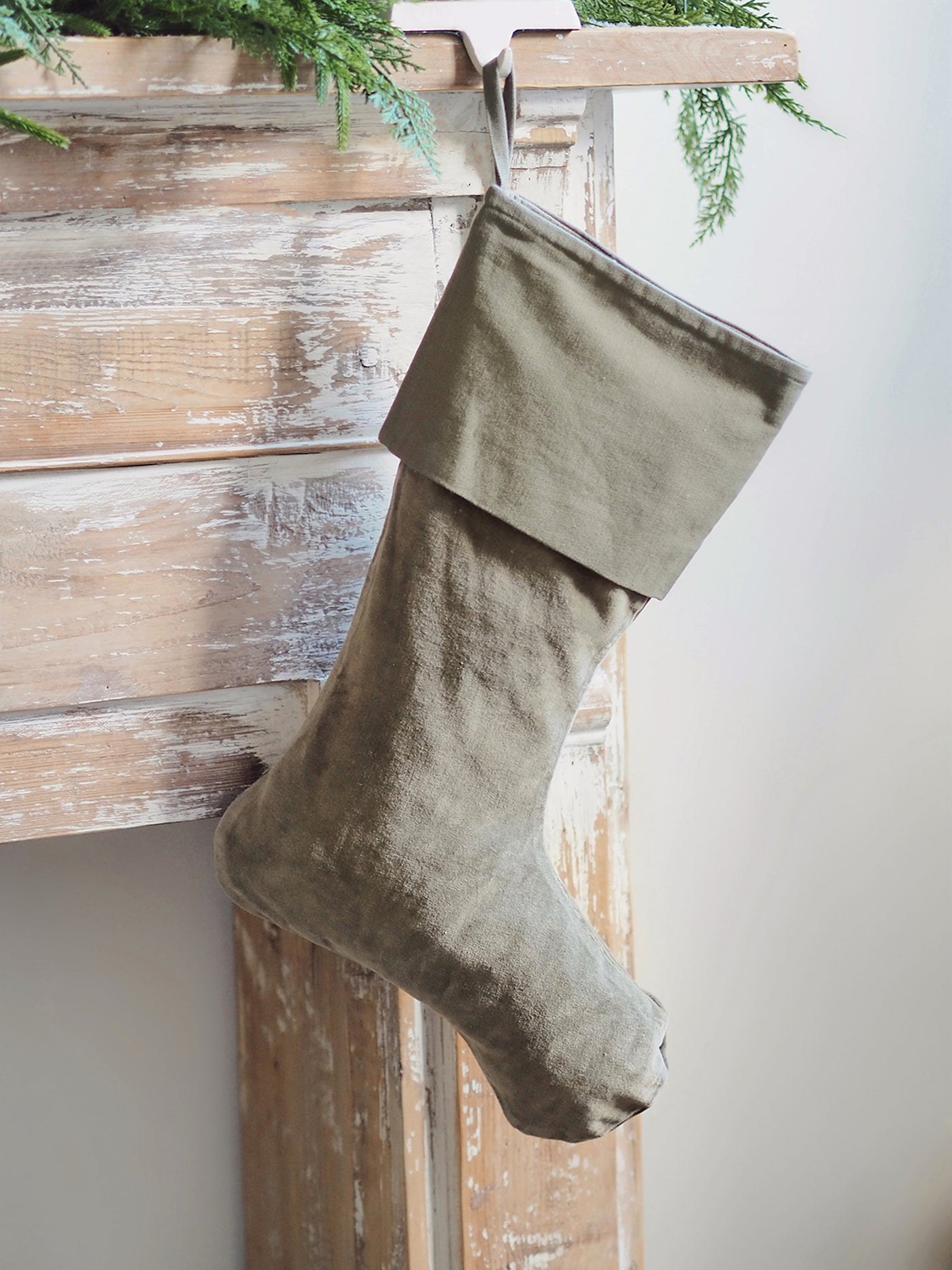 Vera Velvet Cypress Stocking