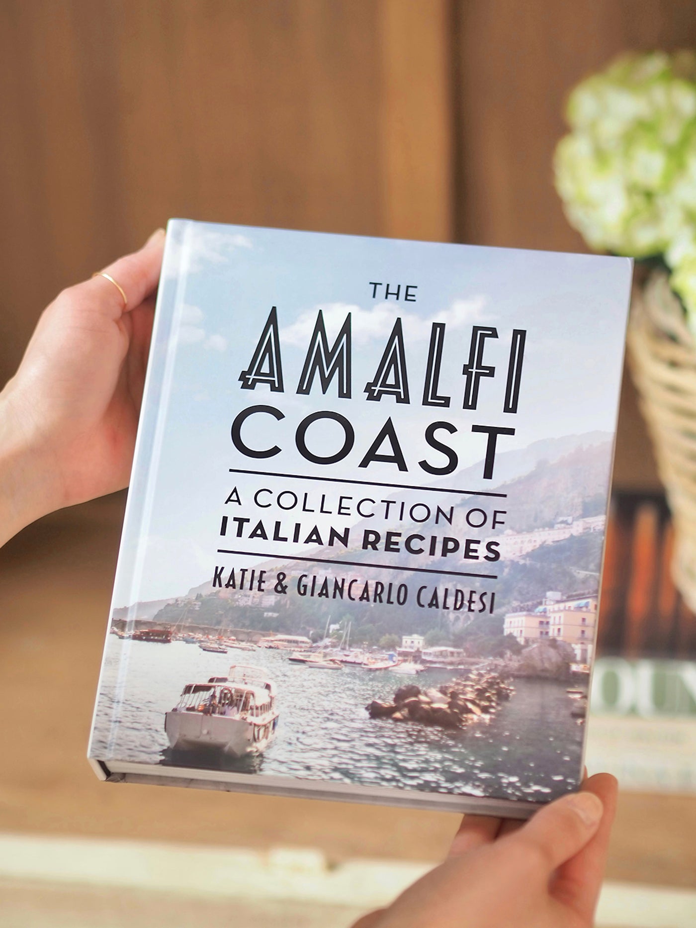 The Amalfi Coast Cookbook | Compact Edition