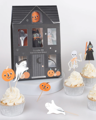 It's Halloween Cupcake Kit