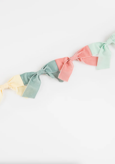 Velvet Bow Garland