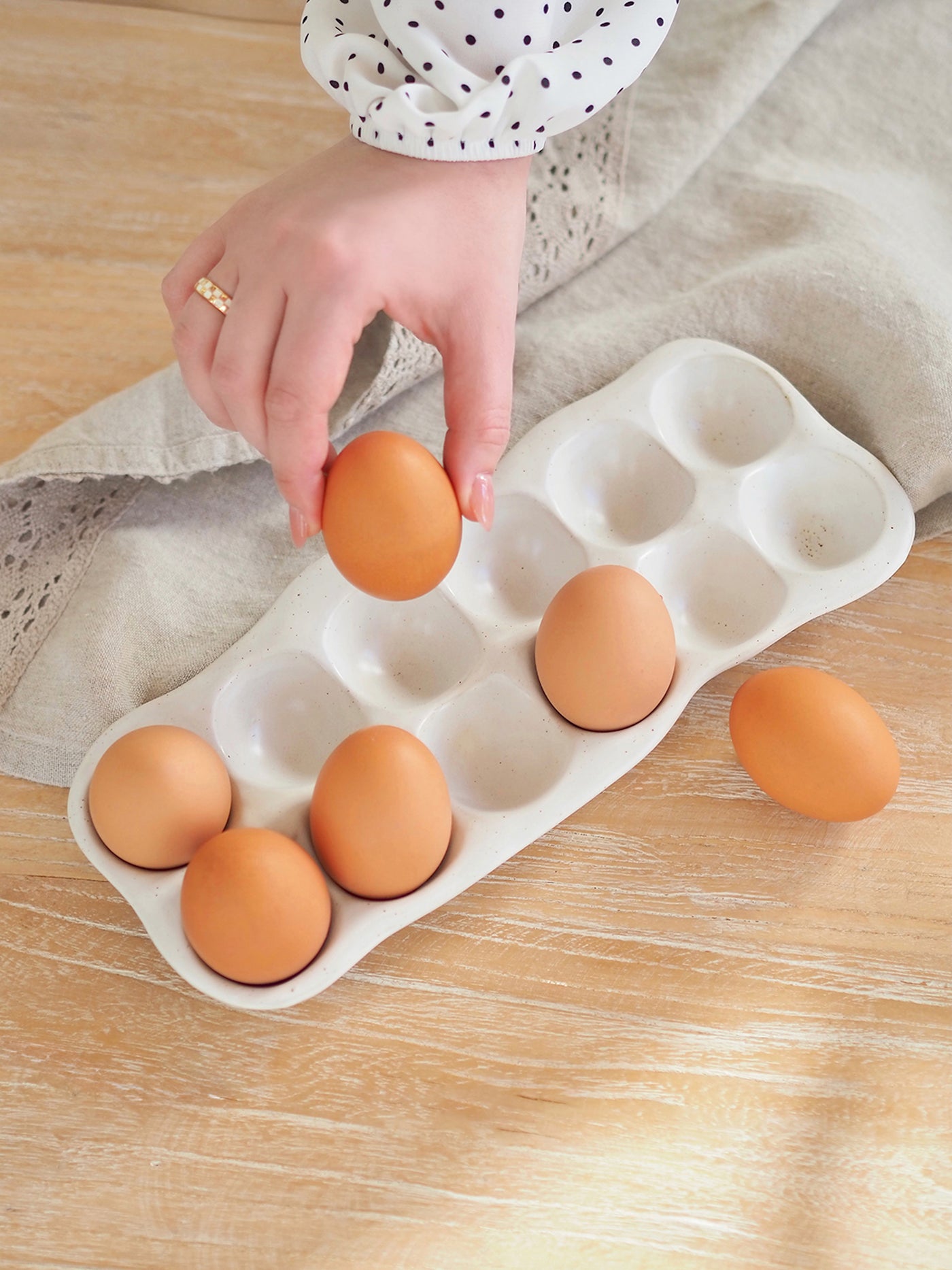 Homestead Egg Holder