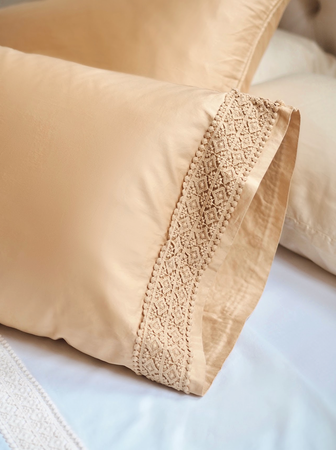 Bria Honeycomb Novola Lace Bedding