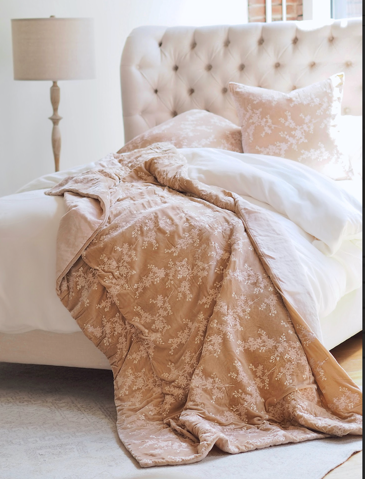 Lynette Pearl Bedding