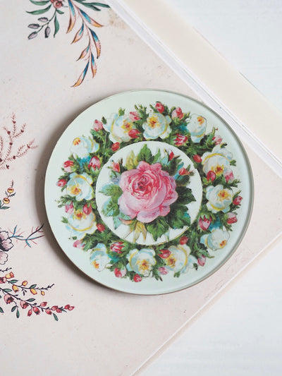 O'er Roses Plate