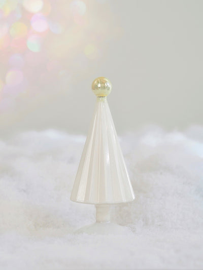 Pleated Pearl Festive Tree