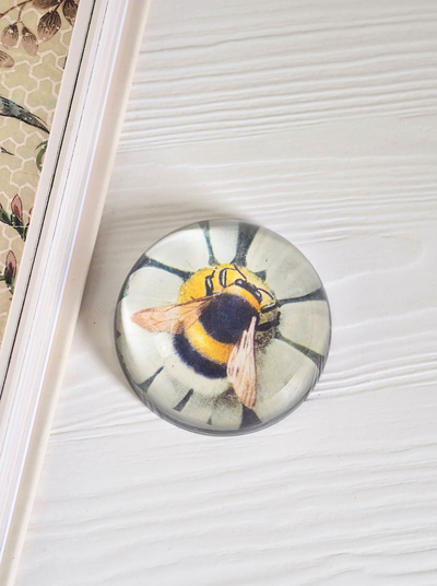 Fuzzy Bee (Green Daisy) Dome Paperweight