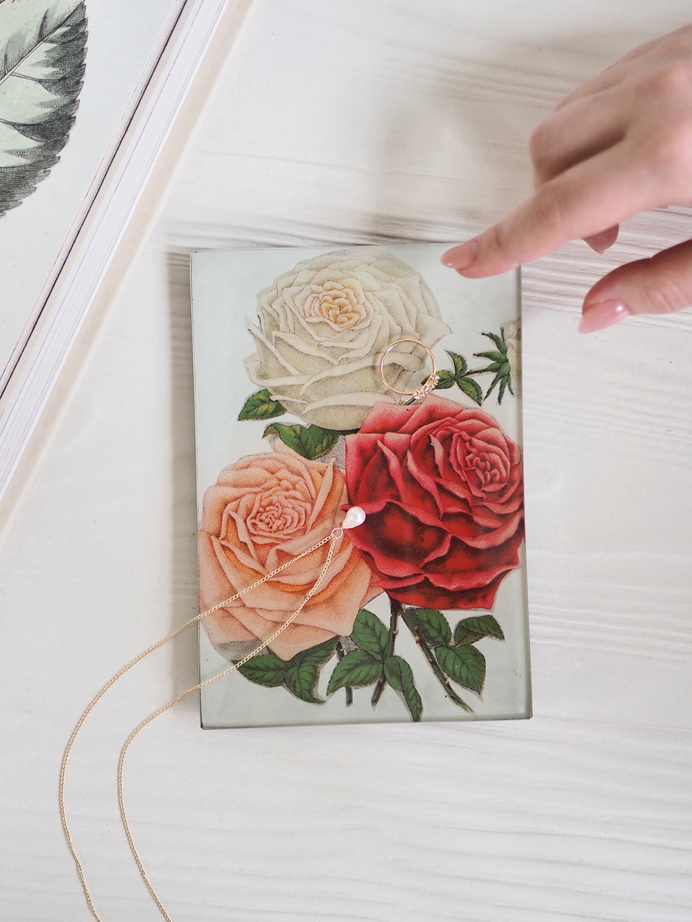 Rose Cut-outs Mini Tray