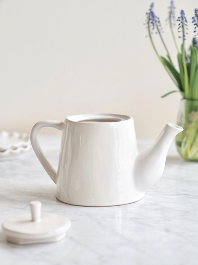 Nyla Teapot